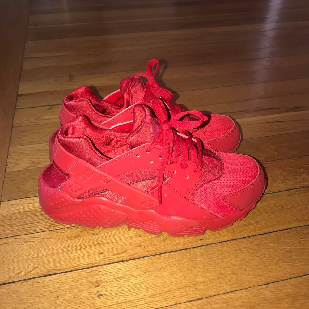 Red hurraches